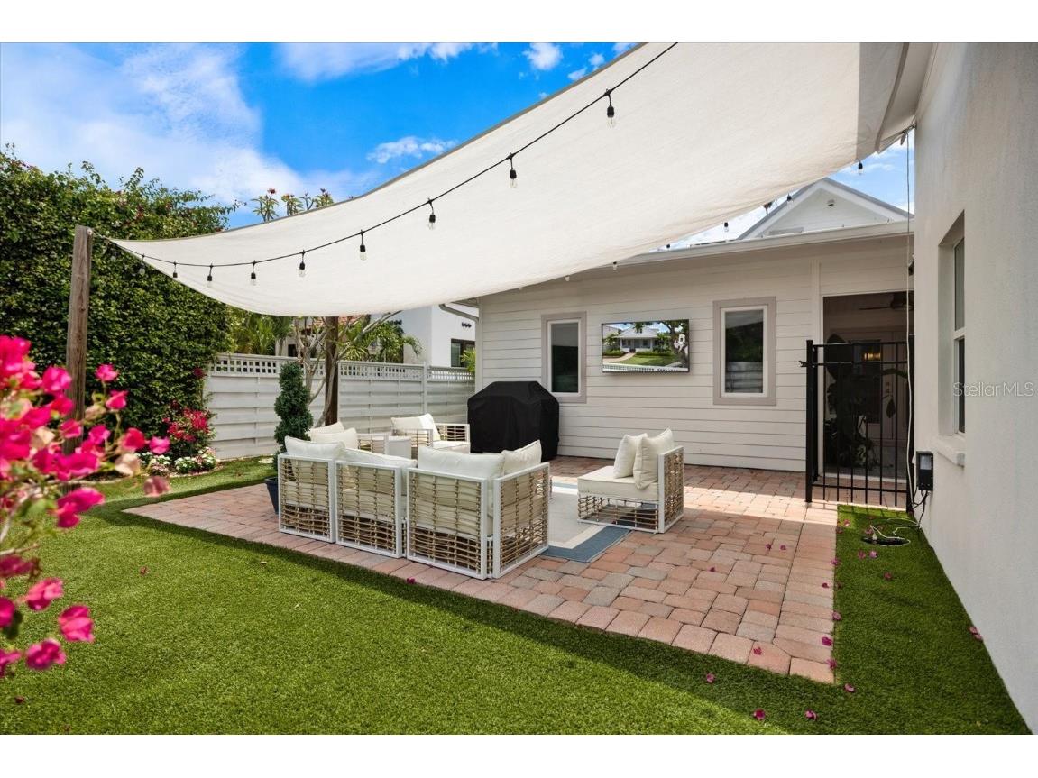 1841 Datura Street Sarasota FL 34239 A4676725 image44