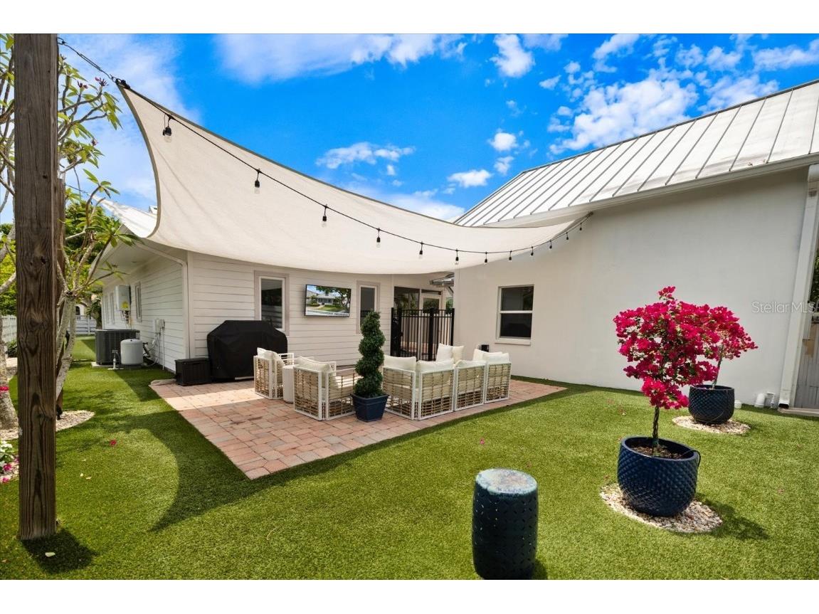 1841 Datura Street Sarasota FL 34239 A4676725 image45