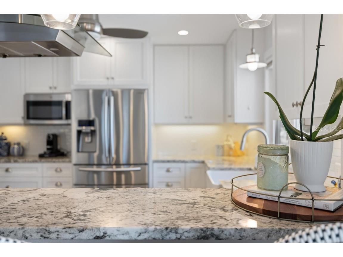 1841 Datura Street Sarasota FL 34239 A4676725 image49