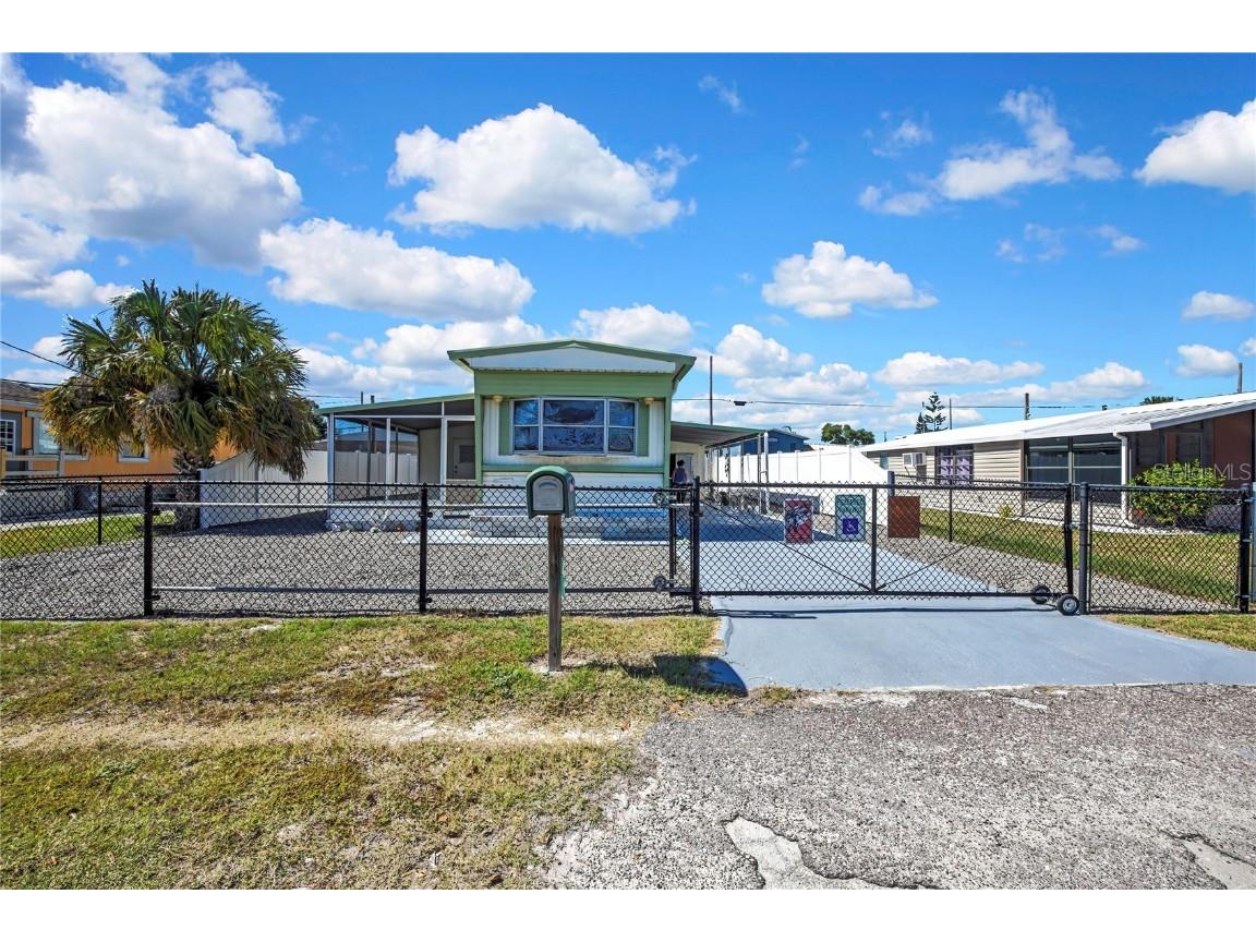 1841 Holiday Drive Holiday FL 34691 W7880046 image1