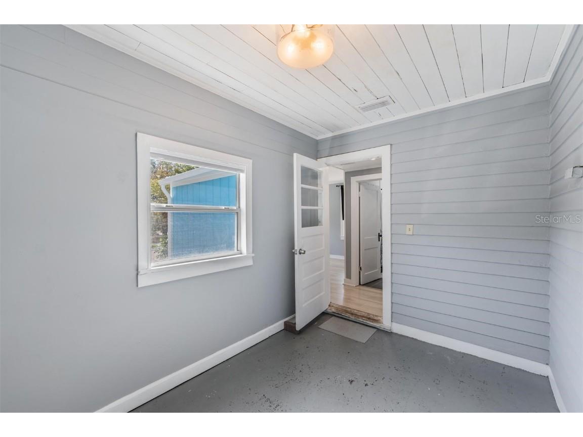 1841 Overbrook Avenue Clearwater FL 33755 TB8411626 image10