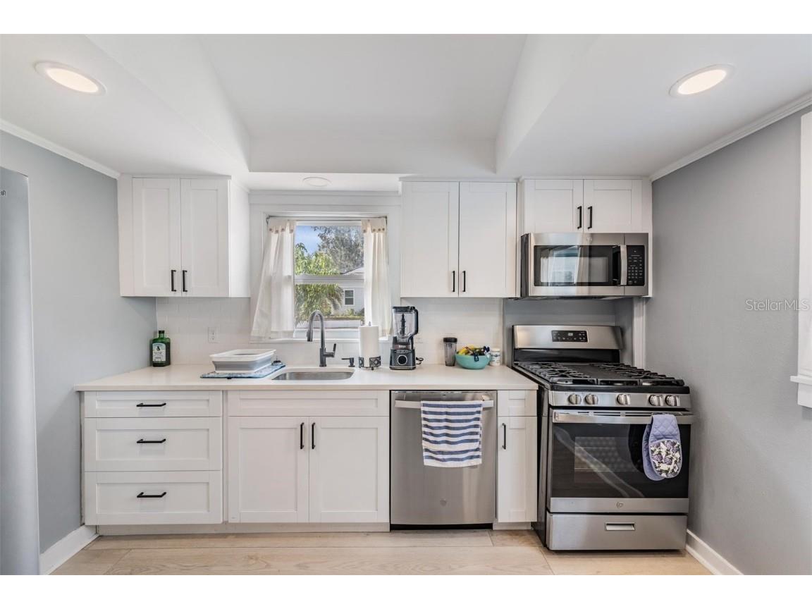 1841 Overbrook Avenue Clearwater FL 33755 TB8411626 image21