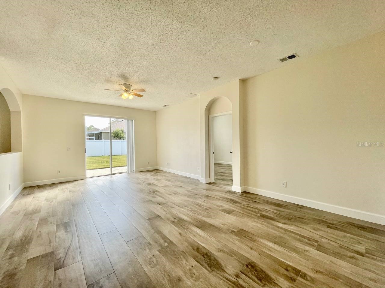 18417 Meadow Blossom Lane Tampa FL 33647 TB8521891 image6