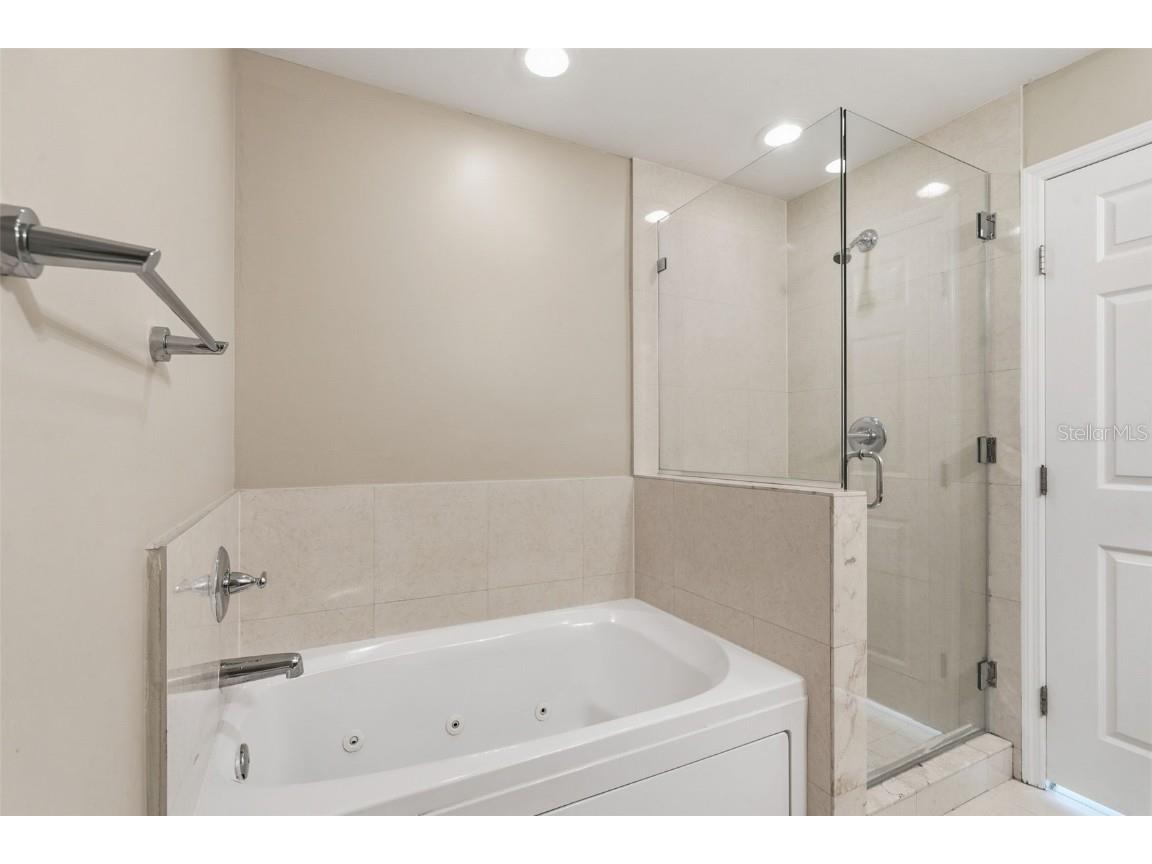 18417 NE 27th Court #18417 North Miami Beach FL 33160 O6350452 image35