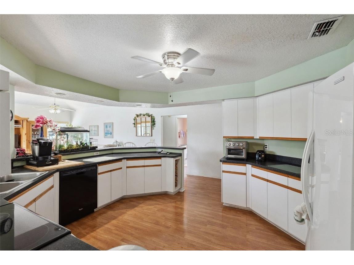 1842 Bayou Grande Boulevard NE Saint Petersburg FL 33703 TB8378427 image11