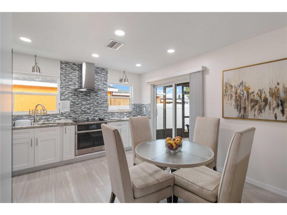 1842 Livingstone Street Sarasota FL 34231 TB8415098 image10