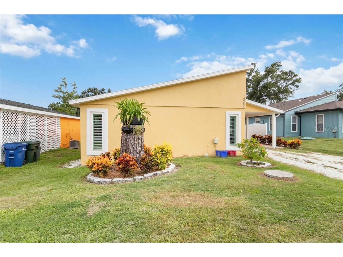 1842 Livingstone Street Sarasota FL 34231 TB8415098 image4
