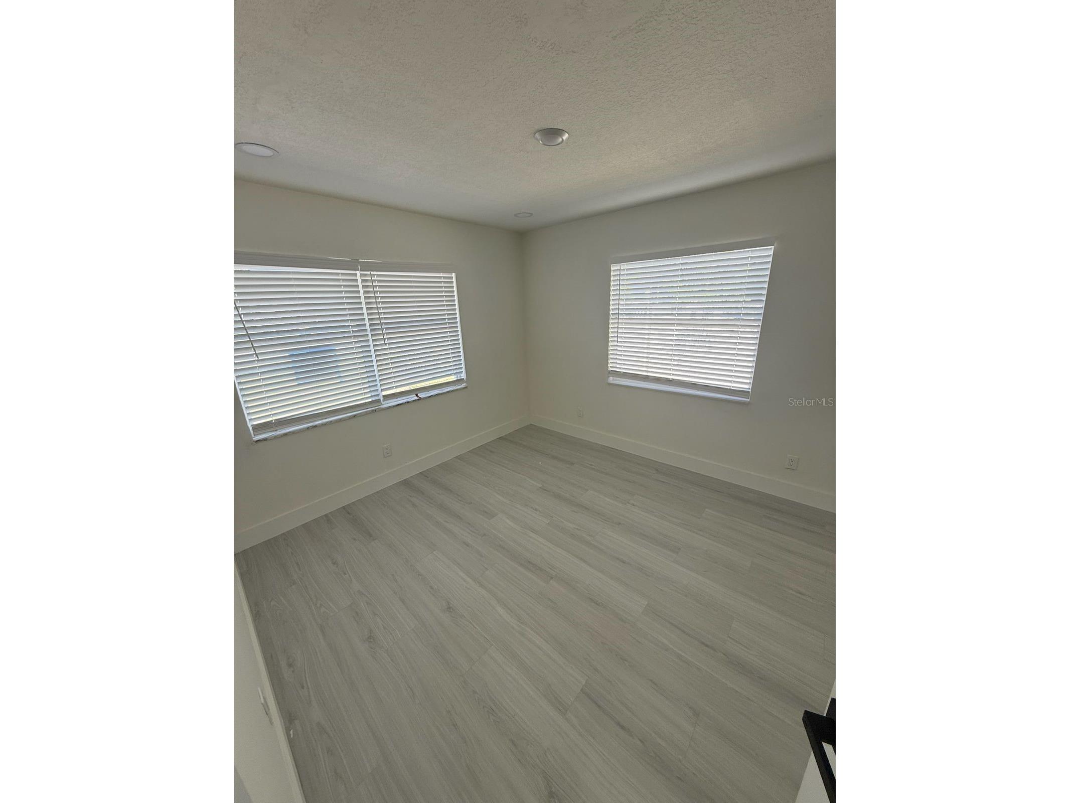 1842 Maryland Avenue NE Saint Petersburg FL 33703 TB8498083 image14
