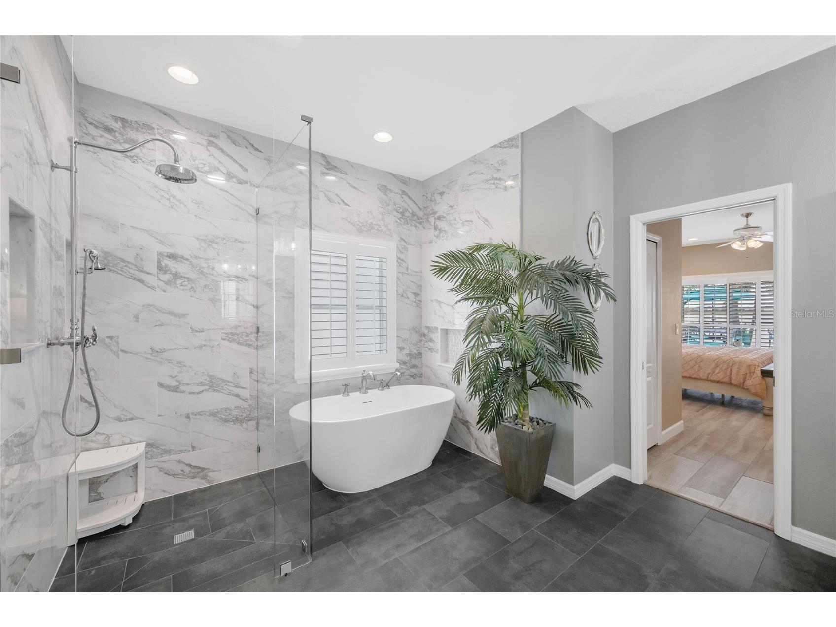 1842 Mira Lago Circle Ruskin FL 33570 TB8494256 image6