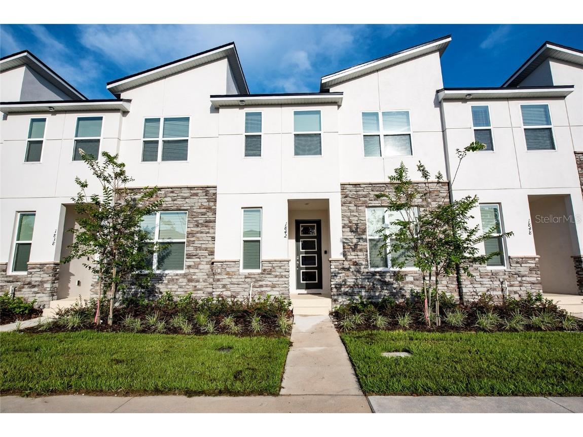 1842 Tropical Palms Circle Kissimmee FL 34747 S5081240 image1