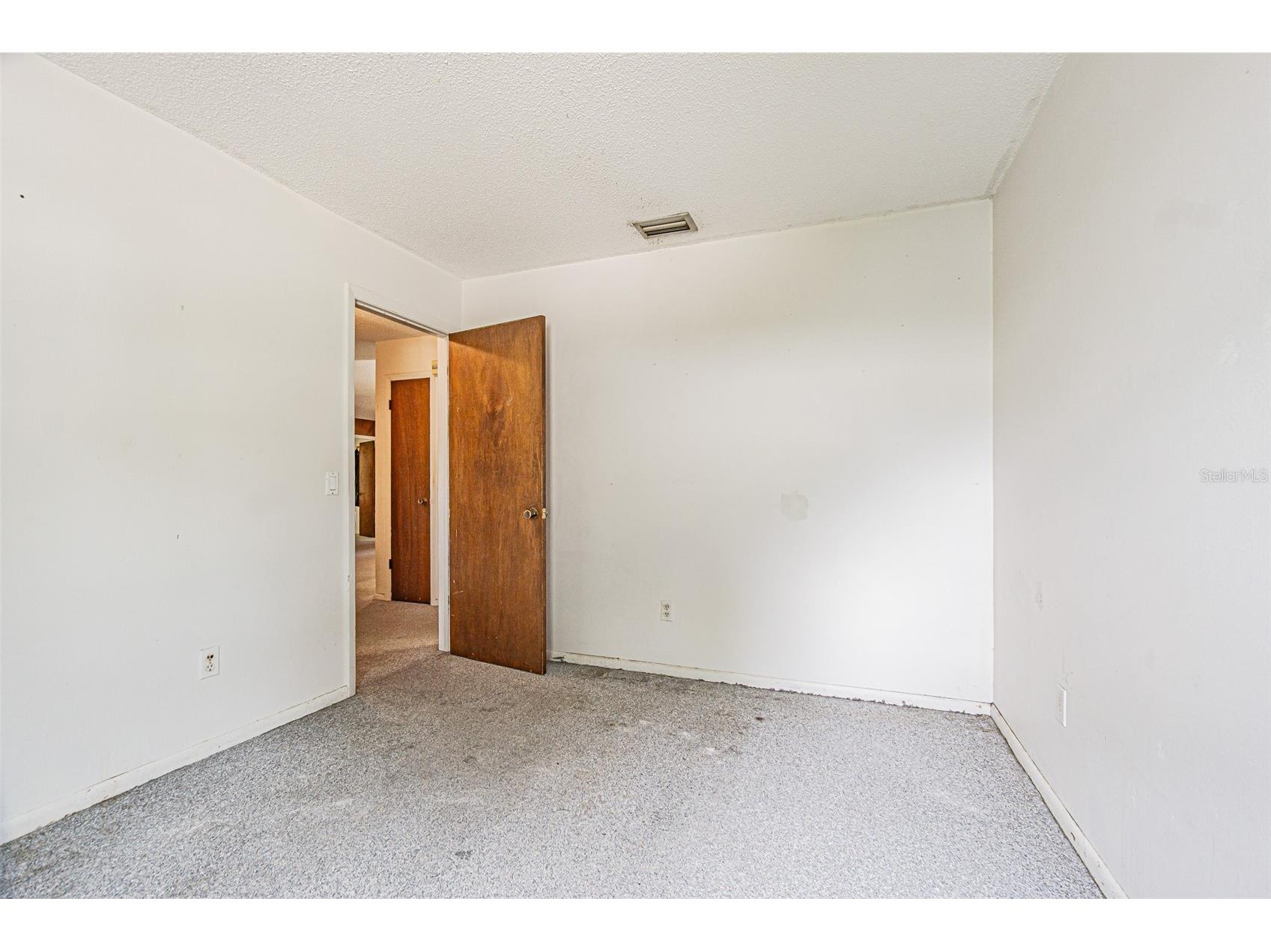 18425 Swan Lake Drive Lutz FL 33549 TB8521778 image34