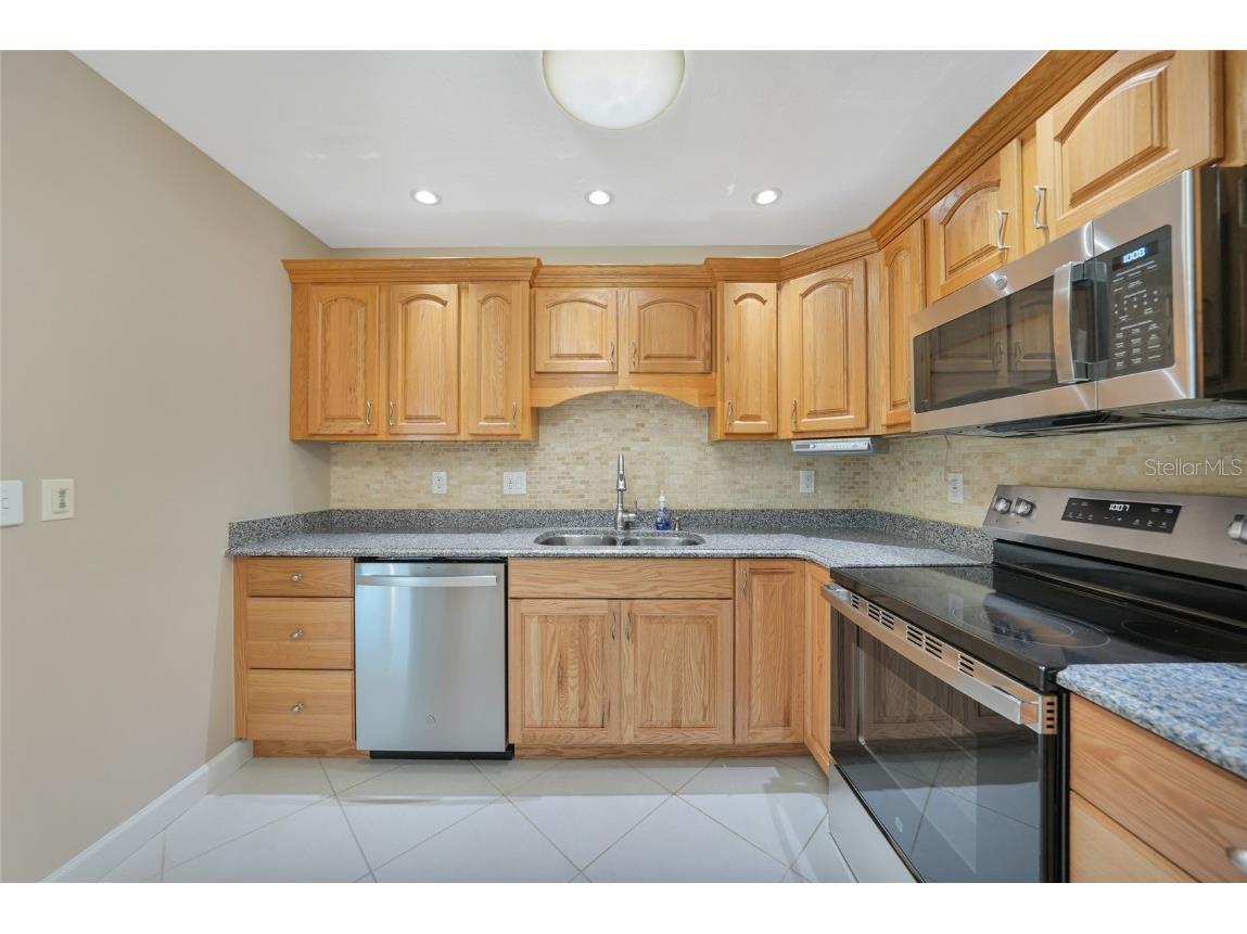 18427 Goodman Circle Port Charlotte FL 33948 - HOTTELET WATERWAY C7517239 image11