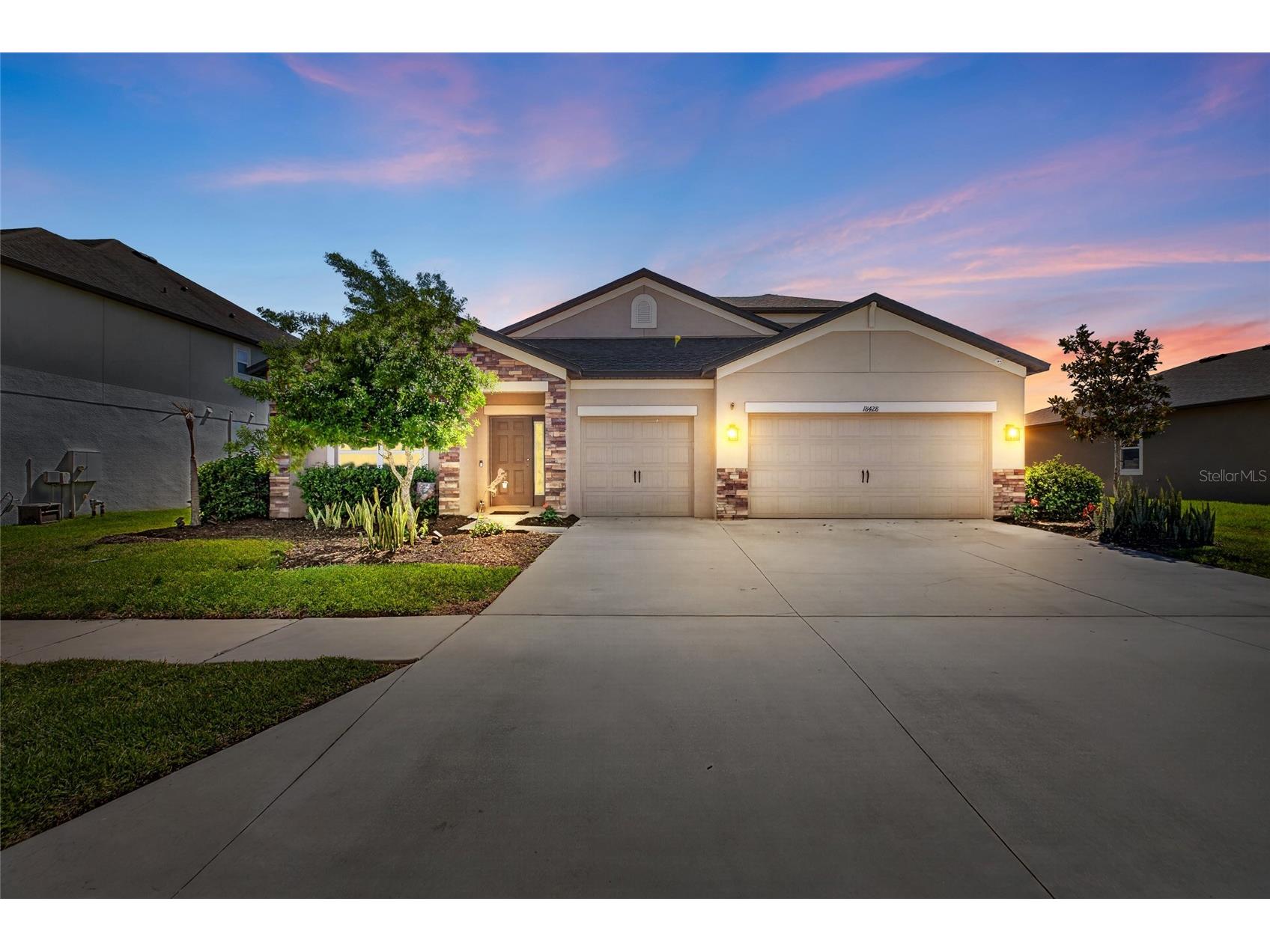 18428 Malinche Loop Spring Hill FL 34610 TB8504498 image1