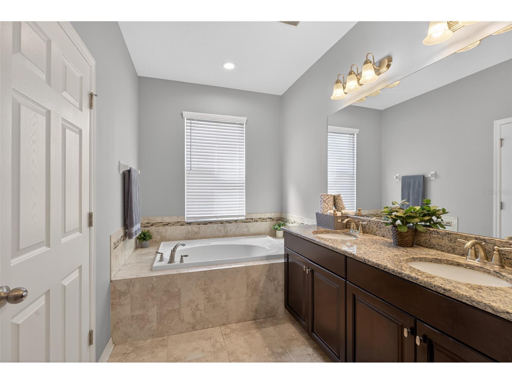 18428 Malinche Loop Spring Hill FL 34610 TB8504498 image39