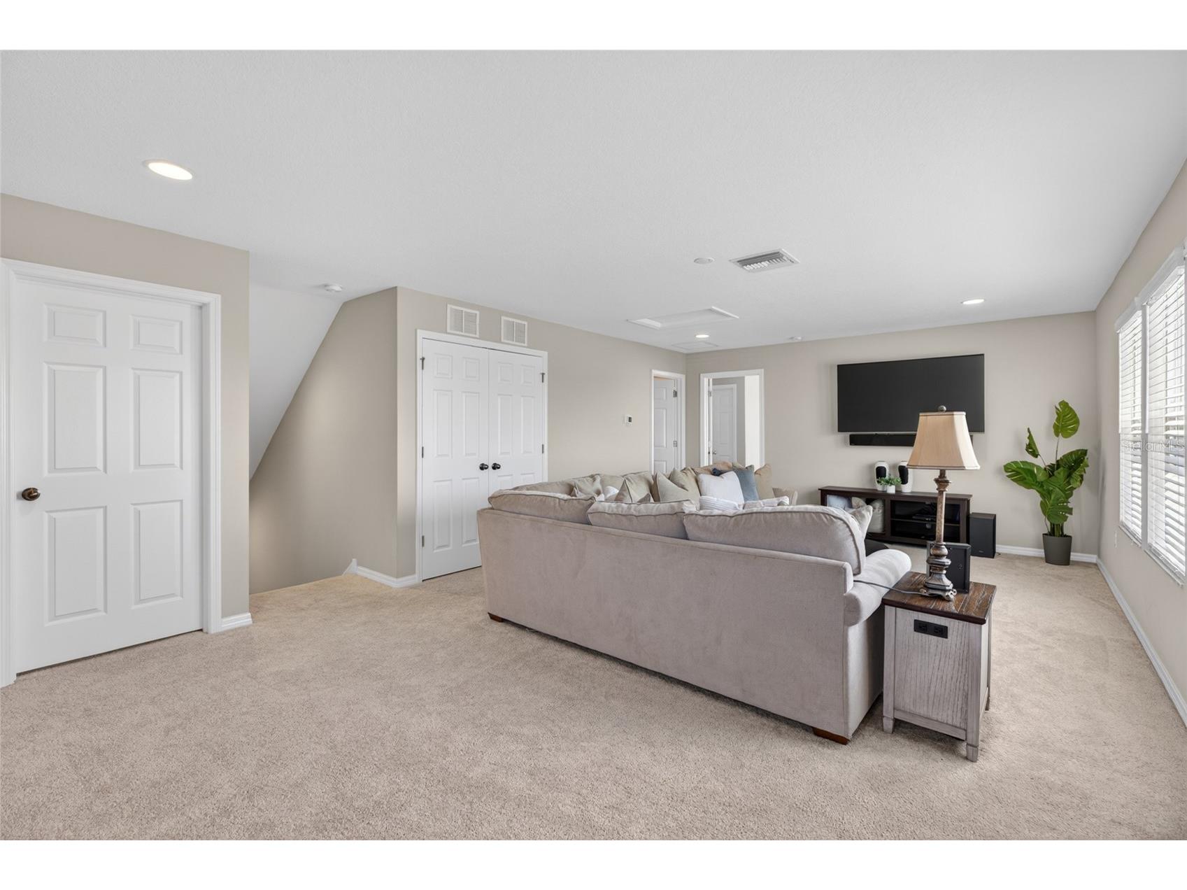 18428 Malinche Loop Spring Hill FL 34610 TB8504498 image43