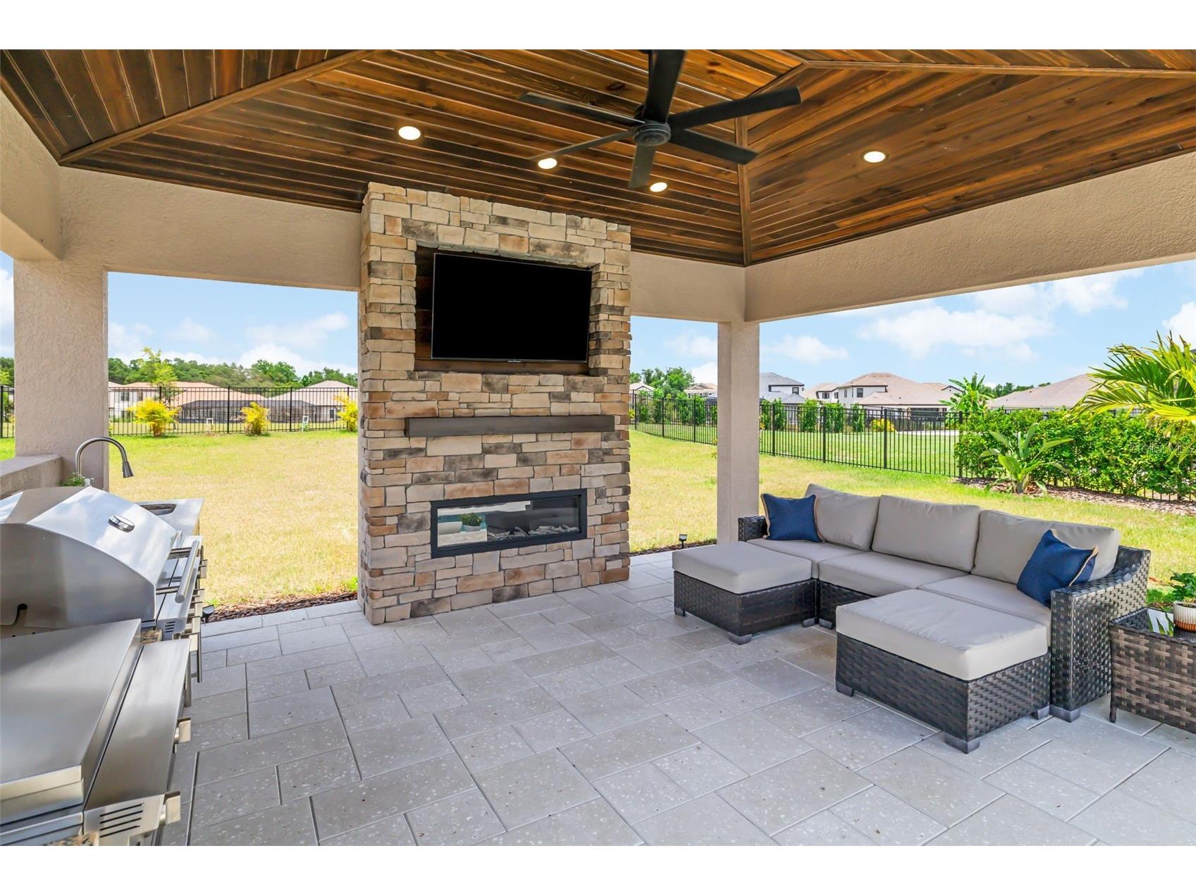 1843 Cattle Baron Court Lithia FL 33547 A4693421 image61