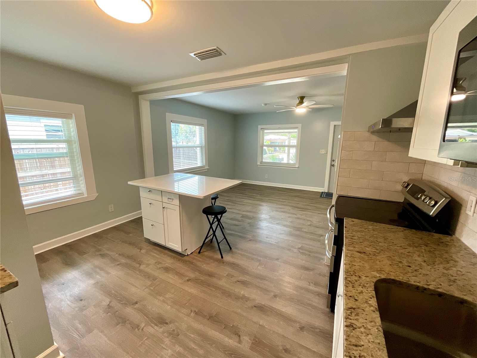 1844 Auburn Street S Saint Petersburg FL 33712 TB8518277 image6