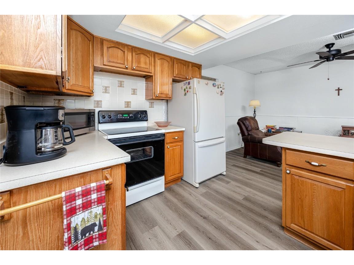 1844 Teakwood Lane Dunedin FL 34698 TB8429274 image11