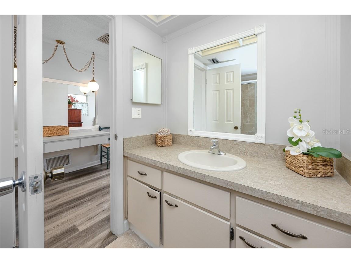 1844 Teakwood Lane Dunedin FL 34698 TB8429274 image18