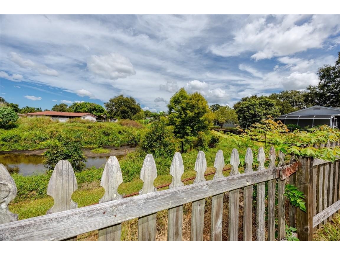 1844 Teakwood Lane Dunedin FL 34698 TB8429274 image32