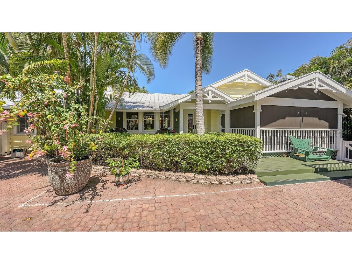 1845 Bougainvillea Street Sarasota FL 34239 A4574987 image1