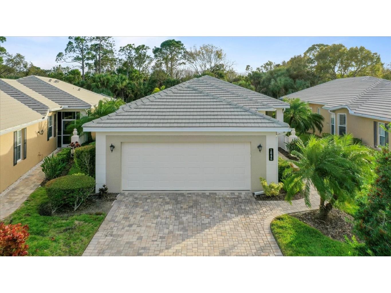 1845 Lancashire Drive Venice FL 34293 N6129106 image1