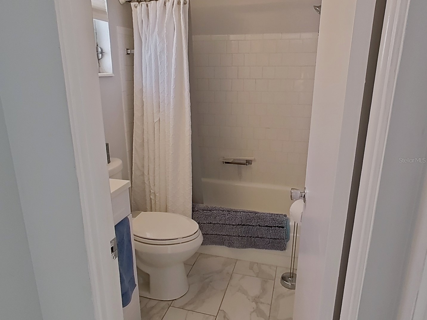 1845 Vera Place #29 Sarasota FL 34235 A4685049 image9