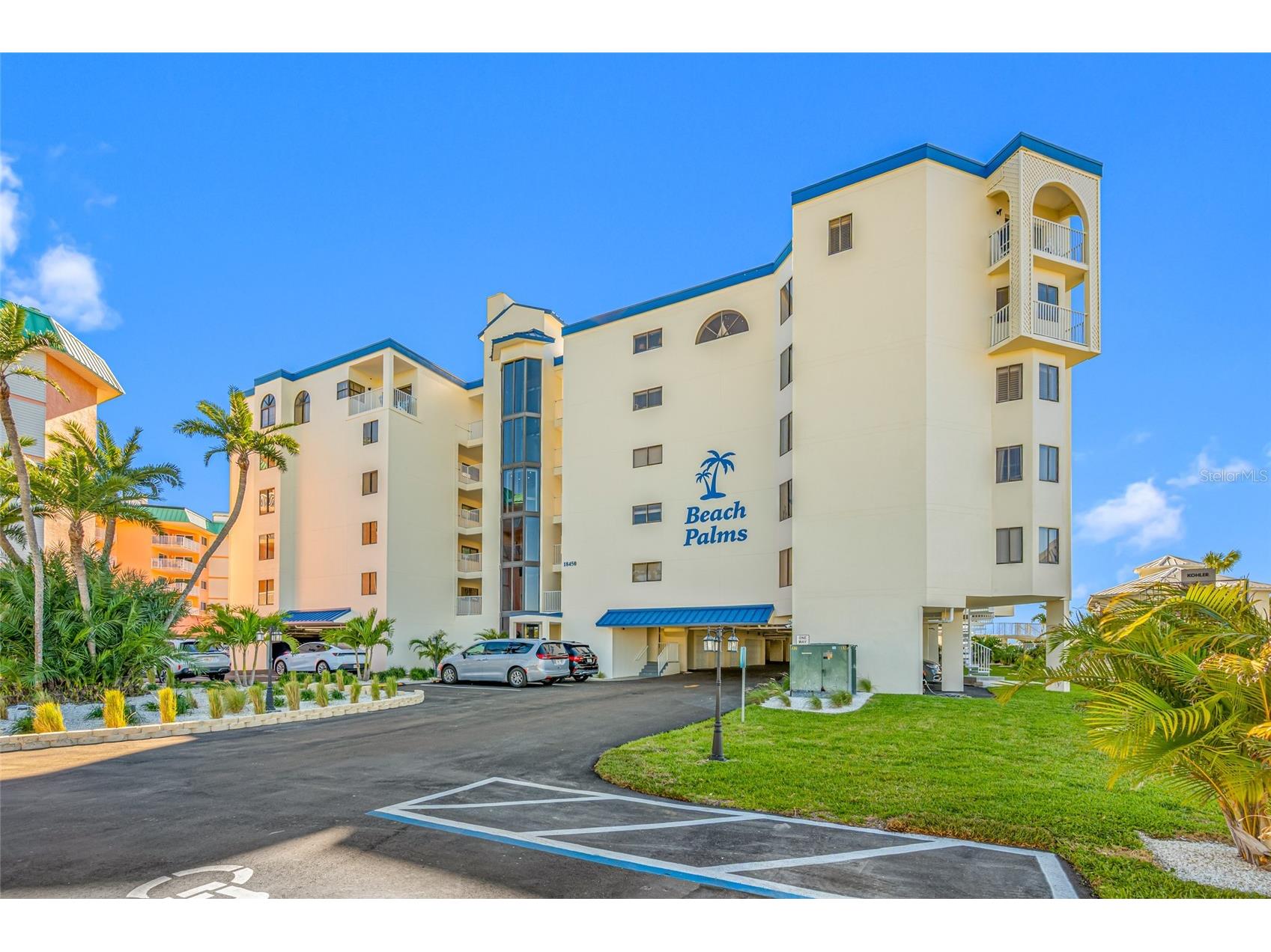 18450 Gulf Boulevard #213 Indian Shores FL 33785 TB8468455 image1