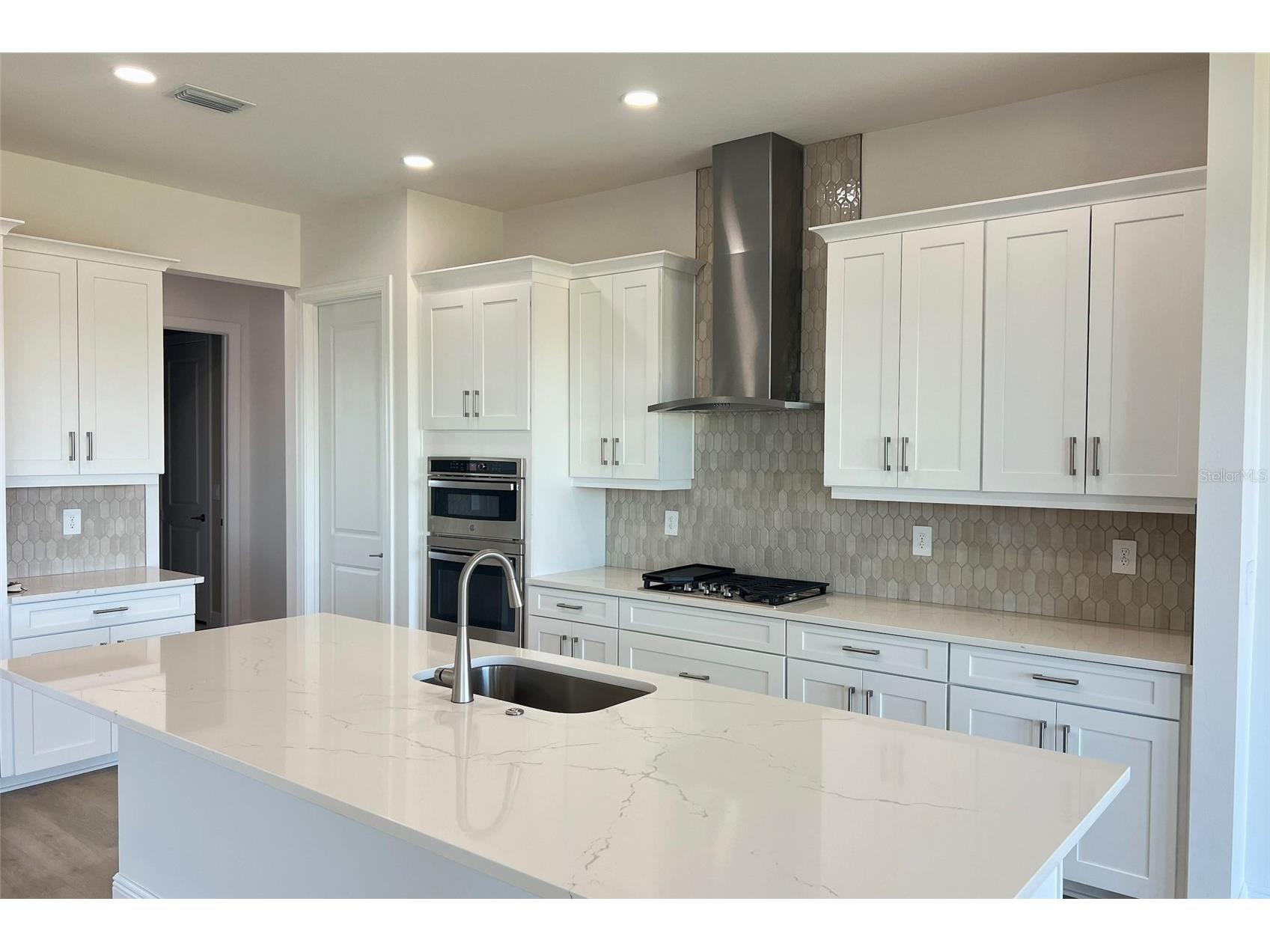 18456 Foxtail Loop Venice FL 34293 R4909958 image2