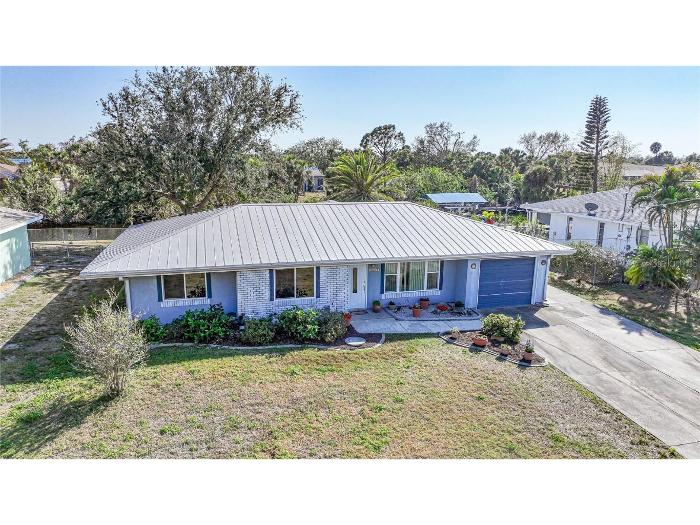 18457 Ohara Drive Port Charlotte FL 33948 - VAN NUYS WATERWAY C7471855 image1