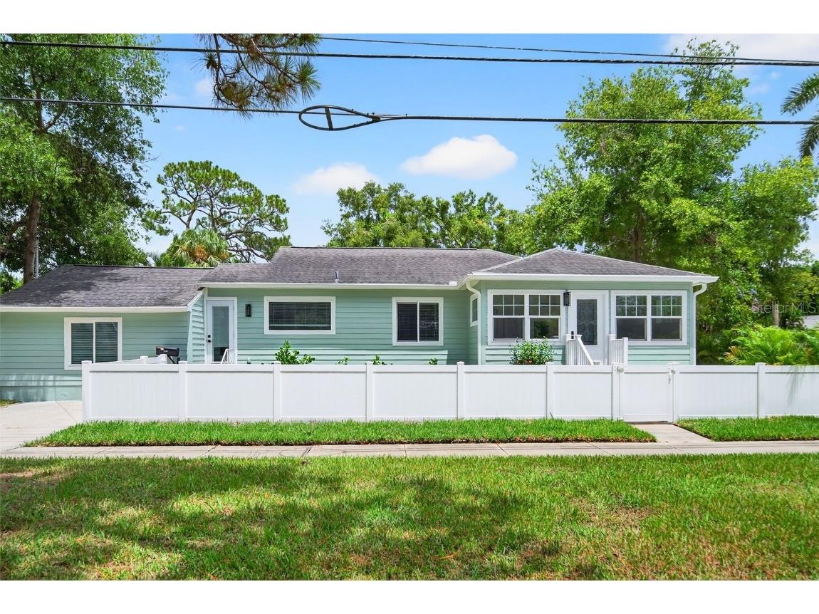 1846 3rd Street S Saint Petersburg FL 33705 TB8441944 image1