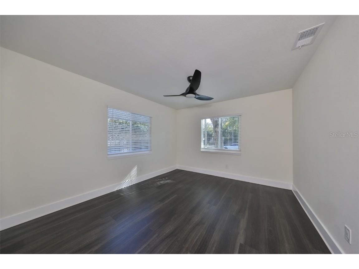 1846 3rd Street S Saint Petersburg FL 33705 TB8441944 image28