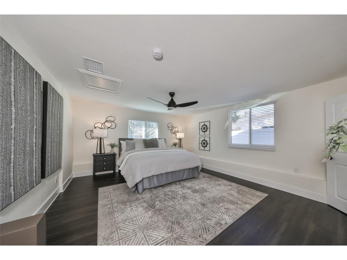 1846 3rd Street S Saint Petersburg FL 33705 TB8441944 image30