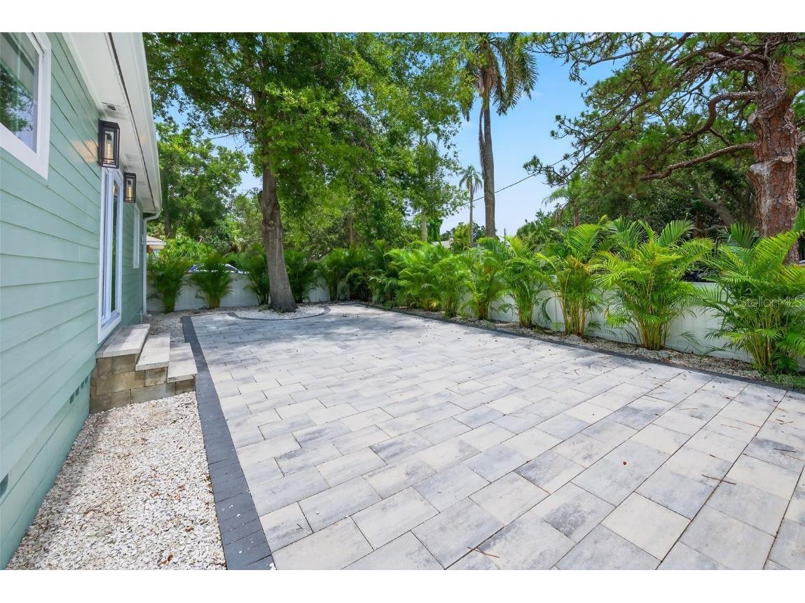 1846 3rd Street S Saint Petersburg FL 33705 TB8441944 image36