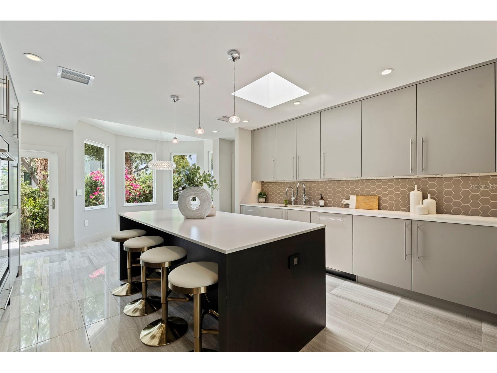 1846 Coffee Pot Boulevard NE Saint Petersburg FL 33704 - COFFEE POT BAYOU TB8519019 image17
