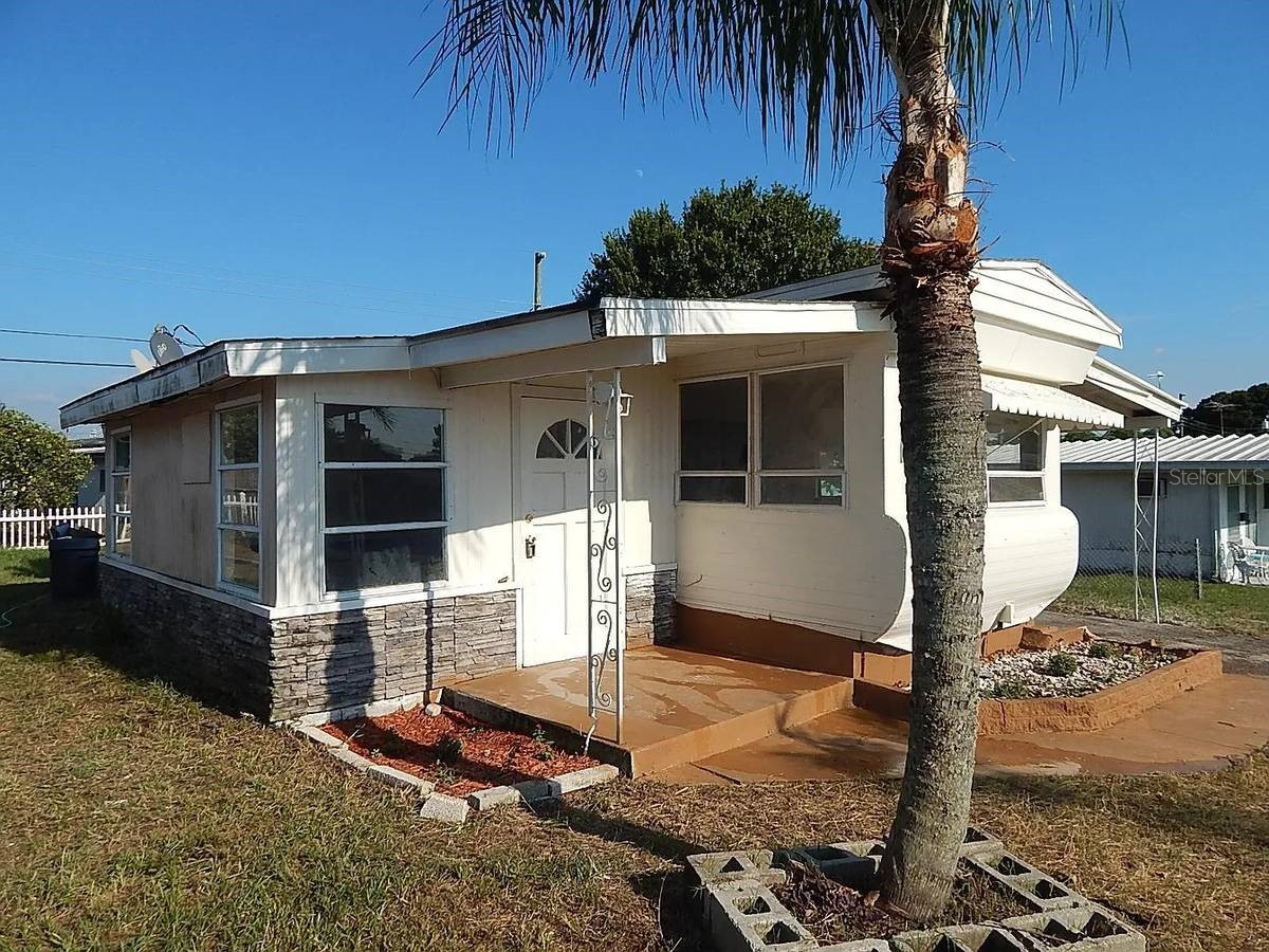 1846 Hoyle Drive Holiday FL 34691 TB8513296 image1