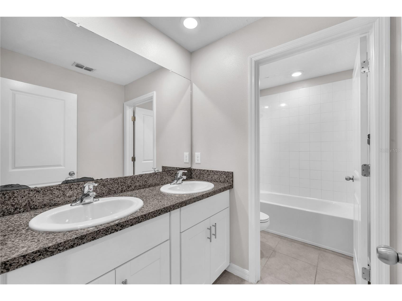 1846 Silver Star Place Ruskin FL 33570 TB8527814 image18