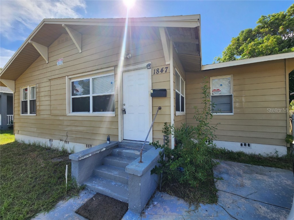 1847 19th Street S Saint Petersburg FL 33712 U8214157 image1