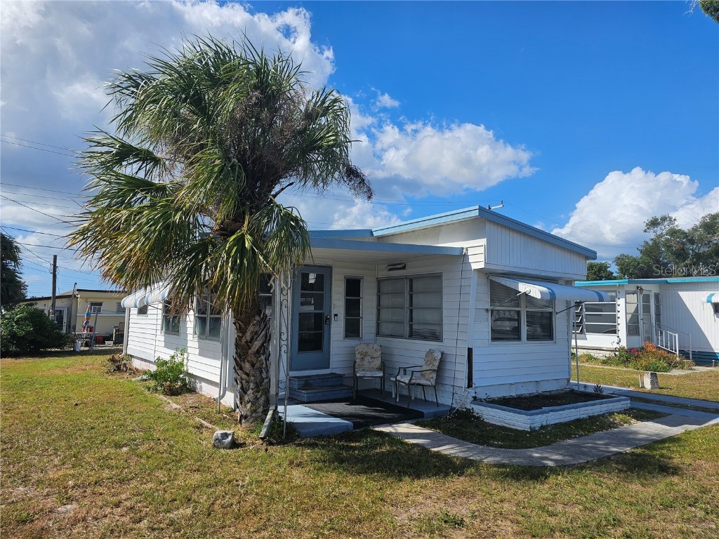 1847 Pleasure Drive Holiday FL 34691 W7869505 image1