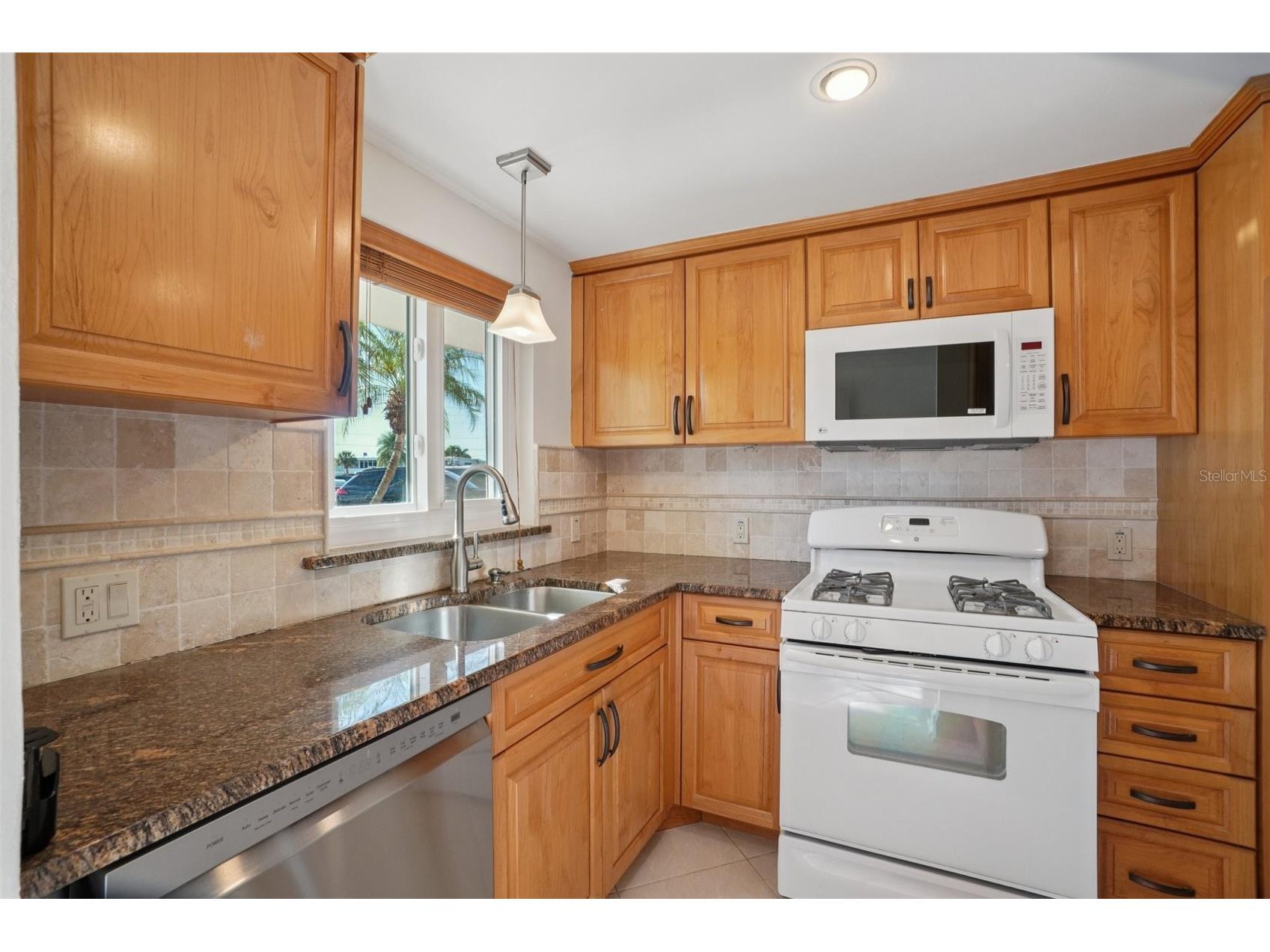 1847 Shore Drive S #117 South Pasadena FL 33707 TB8448779 image2