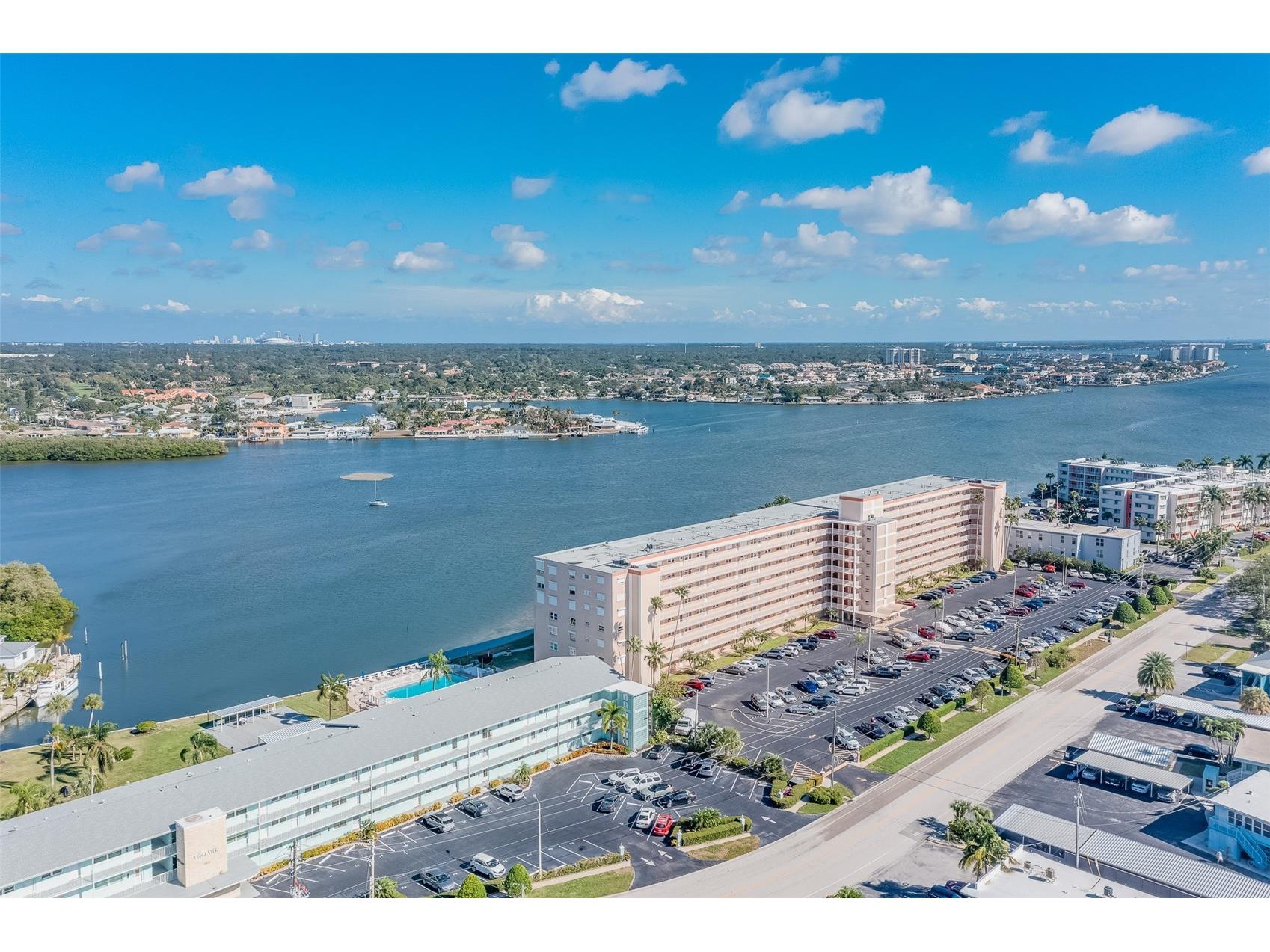 1847 Shore Drive S #117 South Pasadena FL 33707 TB8448779 image33