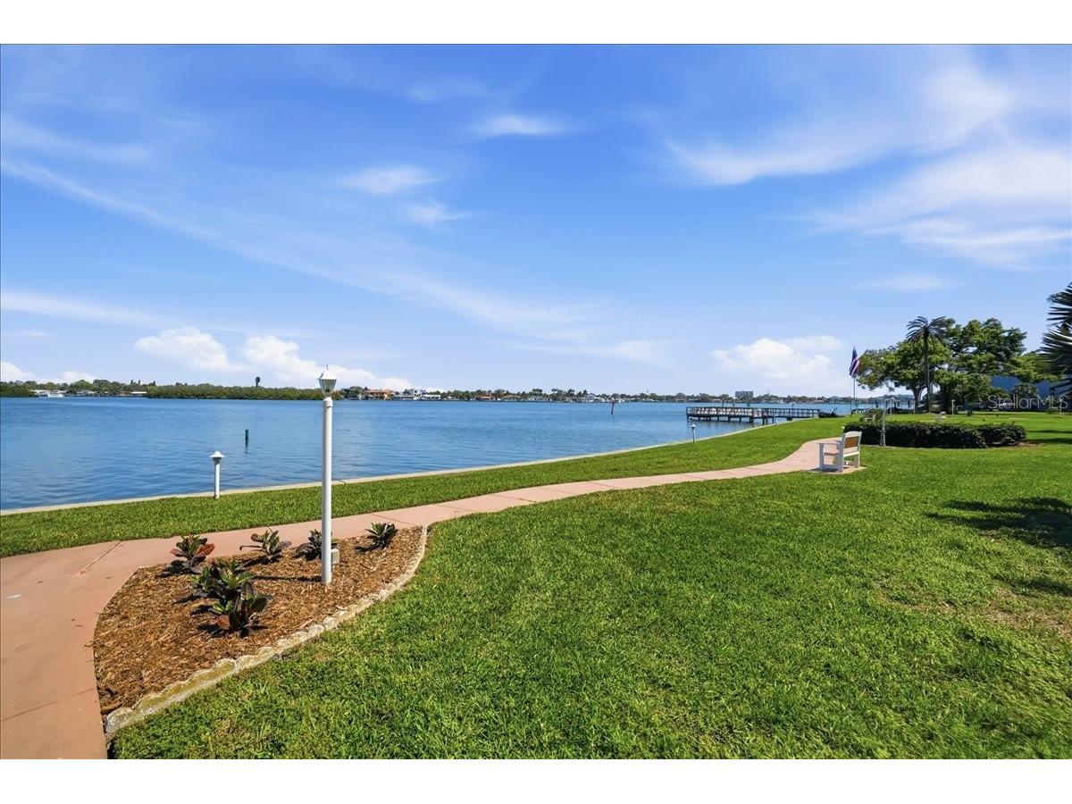 1847 Shore Drive S #119 South Pasadena FL 33707 - BOCA CIEGA BAY TB8485567 image1