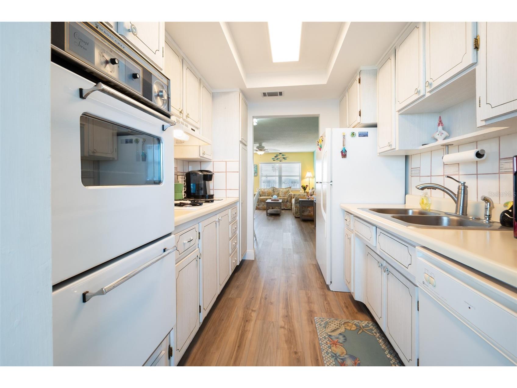 1847 Shore Drive S #204 South Pasadena FL 33707 TB8467060 image11