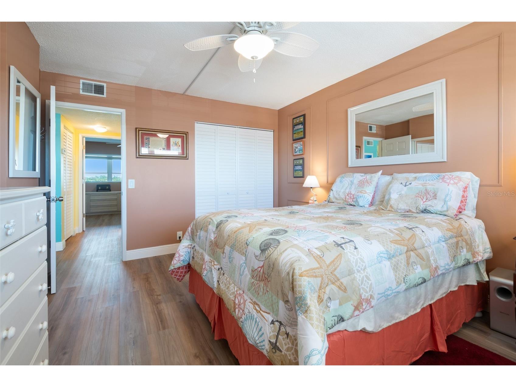 1847 Shore Drive S #204 South Pasadena FL 33707 TB8467060 image14