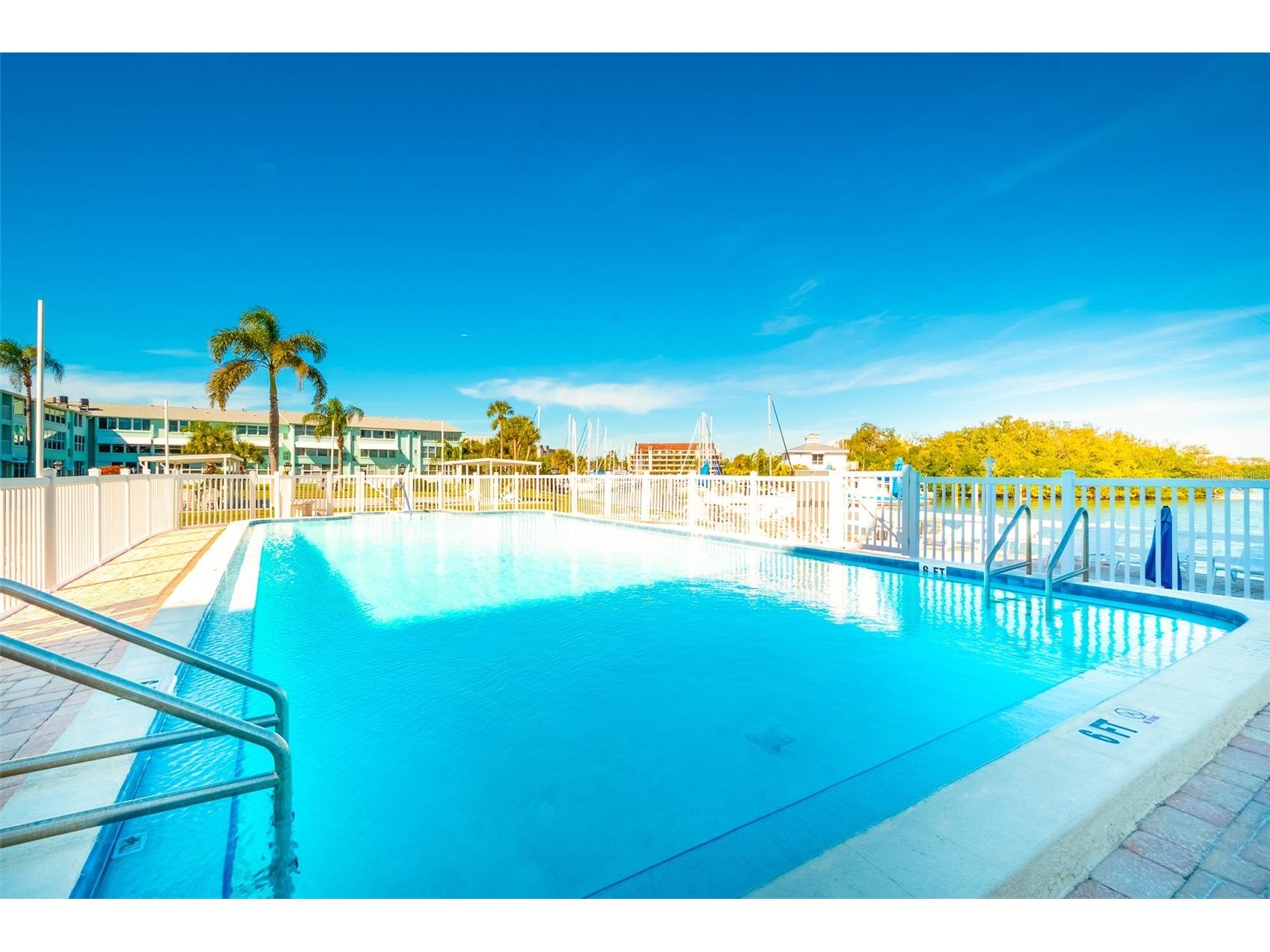 1847 Shore Drive S #204 South Pasadena FL 33707 TB8467060 image21