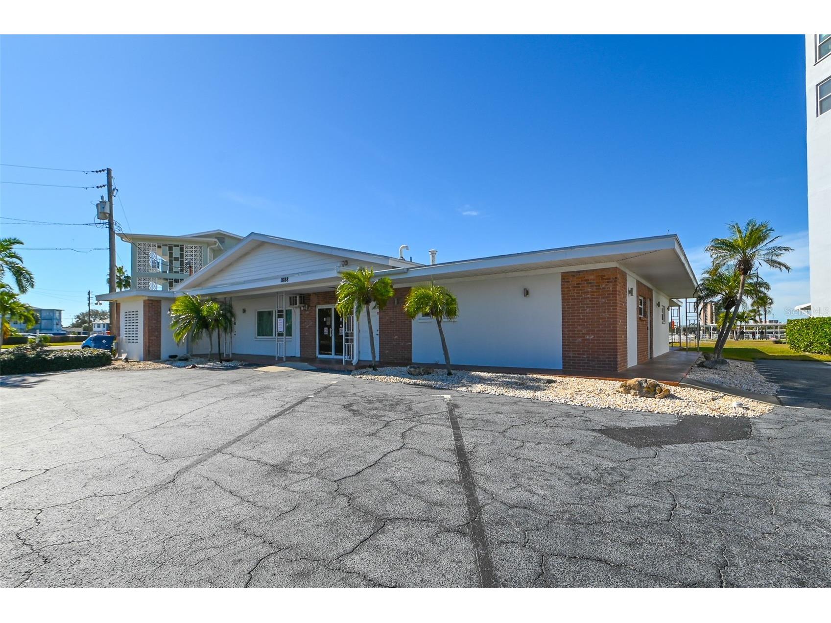 1847 Shore Drive S #204 South Pasadena FL 33707 TB8467060 image31