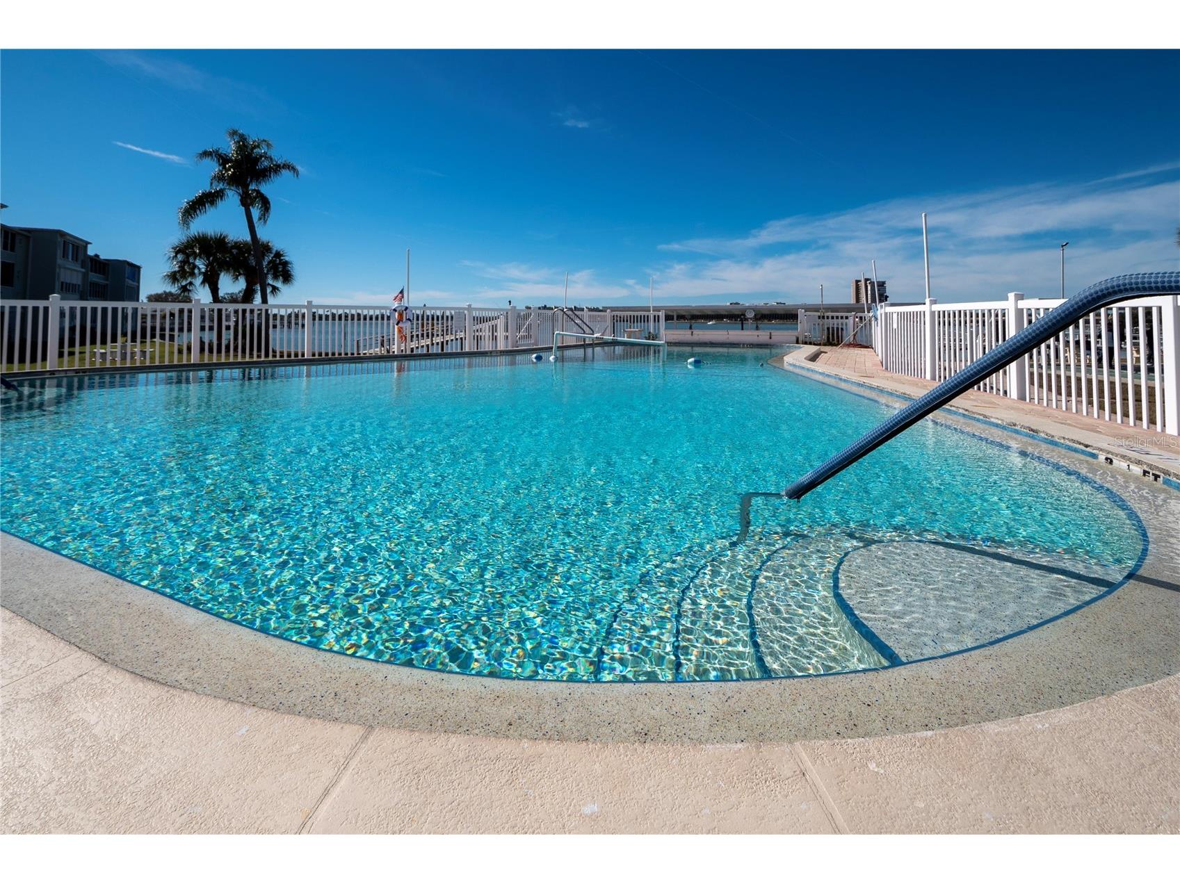 1847 Shore Drive S #204 South Pasadena FL 33707 TB8467060 image37