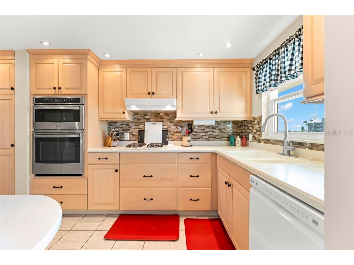 1847 Shore Drive S #414 South Pasadena FL 33707 TB8447021 image14