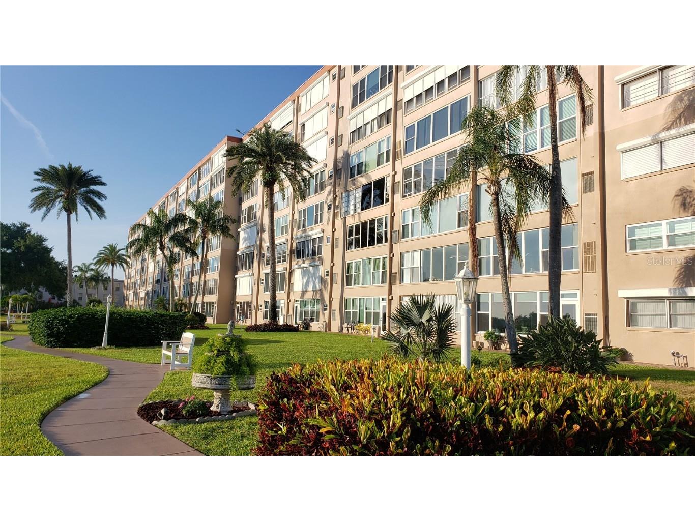 1847 Shore Drive S #415 South Pasadena FL 33707 - BOCA CIEGA BAY TB8394753 image1
