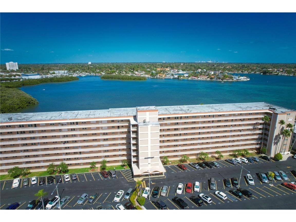 1847 Shore Drive S #416 South Pasadena FL 33707 - BOCA CIEGA BAY U8151282 image1